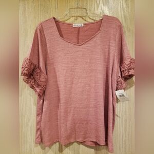 Women's shorts ruffled sleeve t-shirt